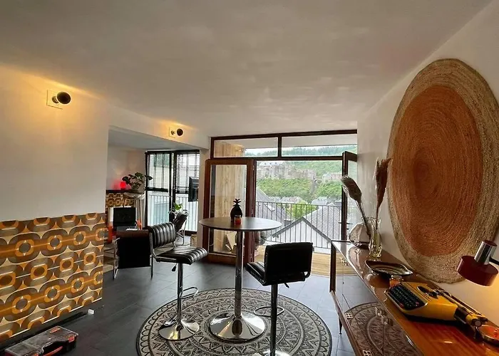 A Bouillon, Vintage Vue Sur Le Chateau Appartement *